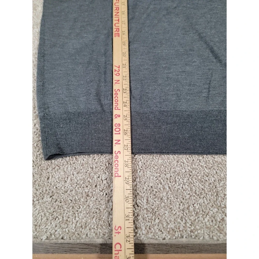 Banana Republic Luxury Blend Mens XL Gray Sweater Silk Wool V-Neck Long Sleeve